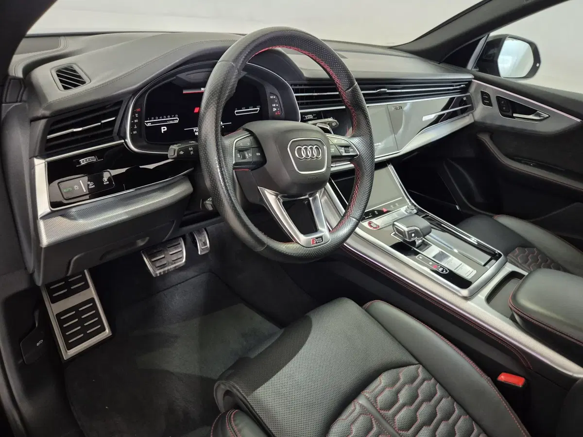 Audi RS Q8 usata a Torino (6)