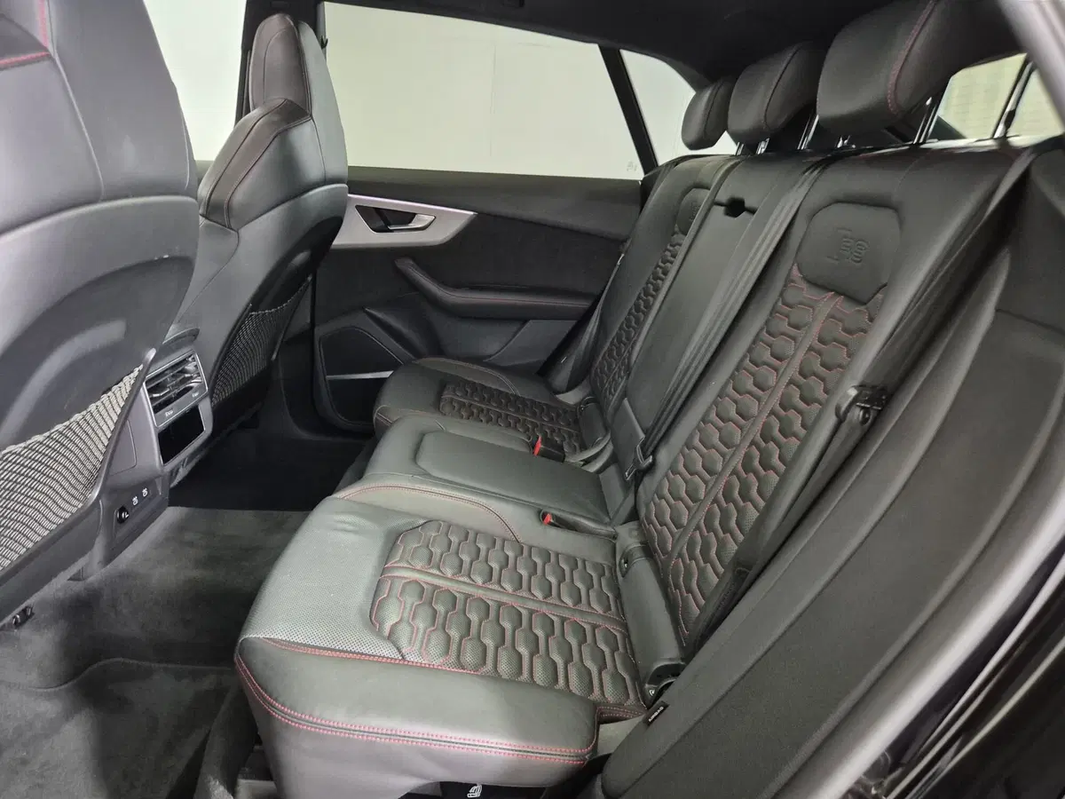 Audi RS Q8 usata a Torino (7)