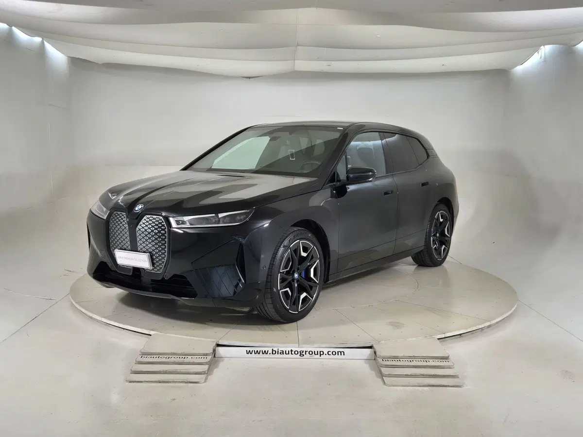 BMW iX usata a Torino