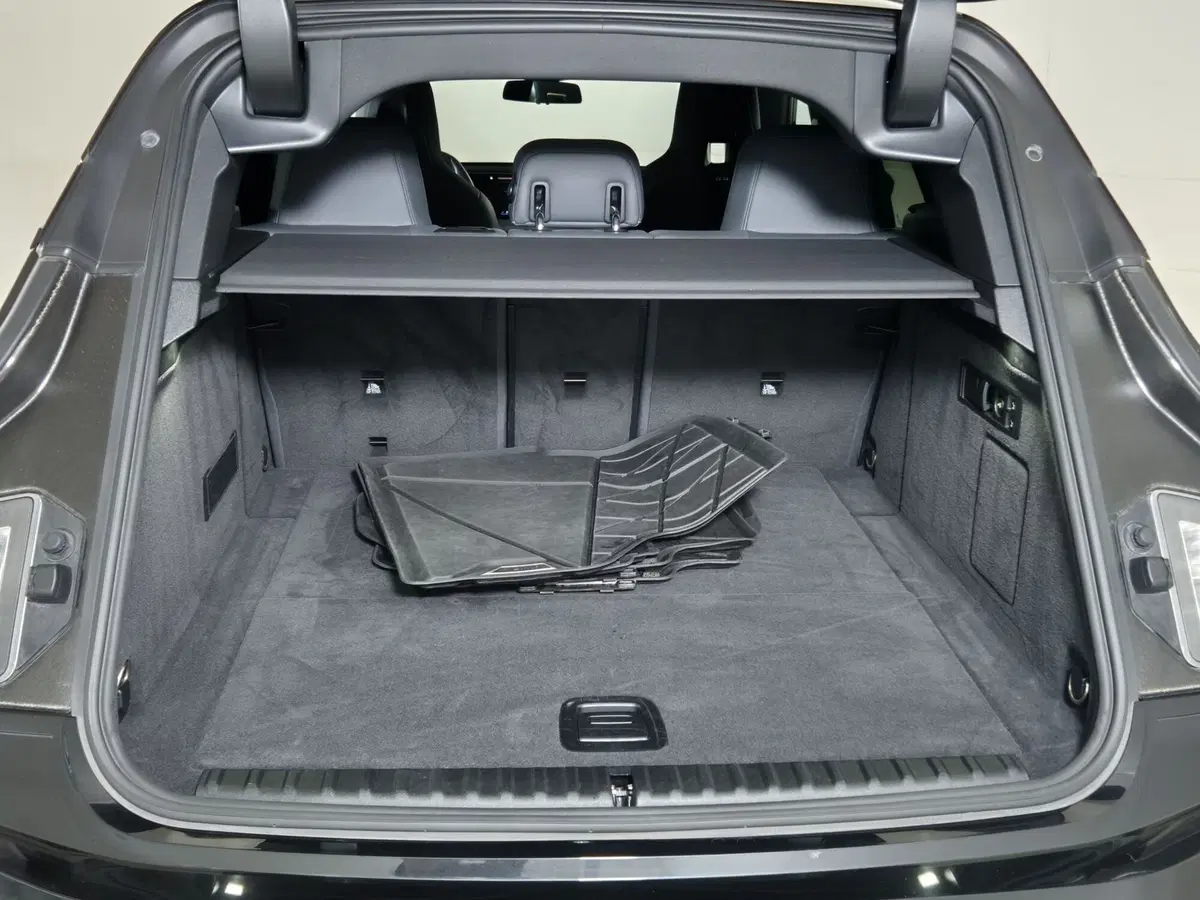BMW iX usata a Torino (14)