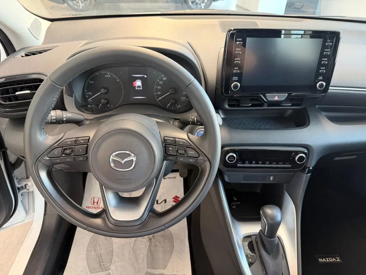 Mazda Mazda2 Hybrid usata a Napoli (10)