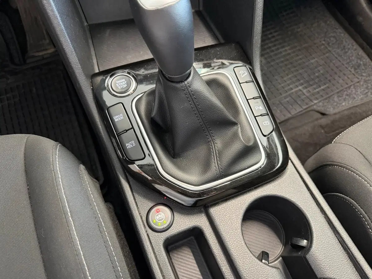 Kia Sportage usata a Napoli (18)