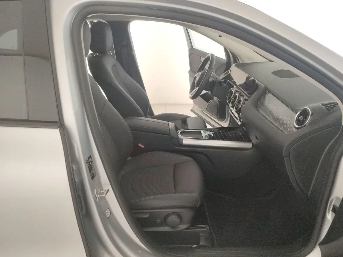 Mercedes-Benz GLA SUV usata a Alessandria (10)