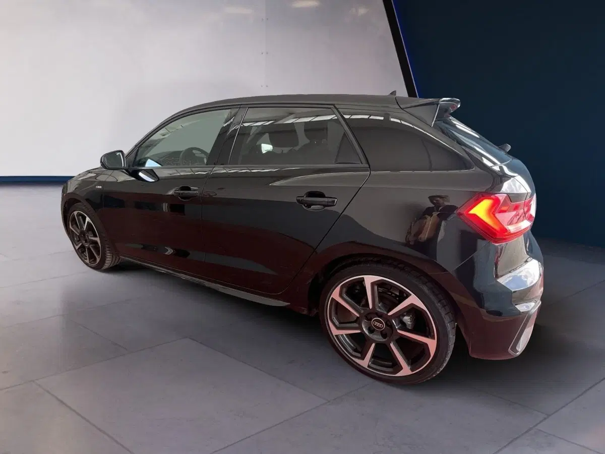 Audi A1 Sportback usata a Torino (4)