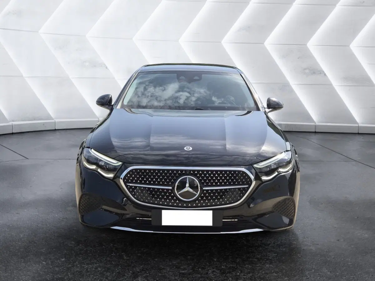 Mercedes-Benz Classe E usata  (2)