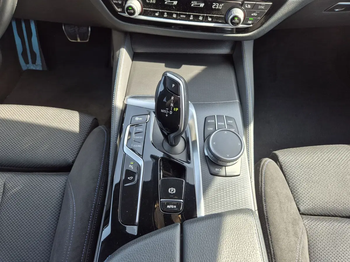 BMW Serie 5 Touring usata  (10)