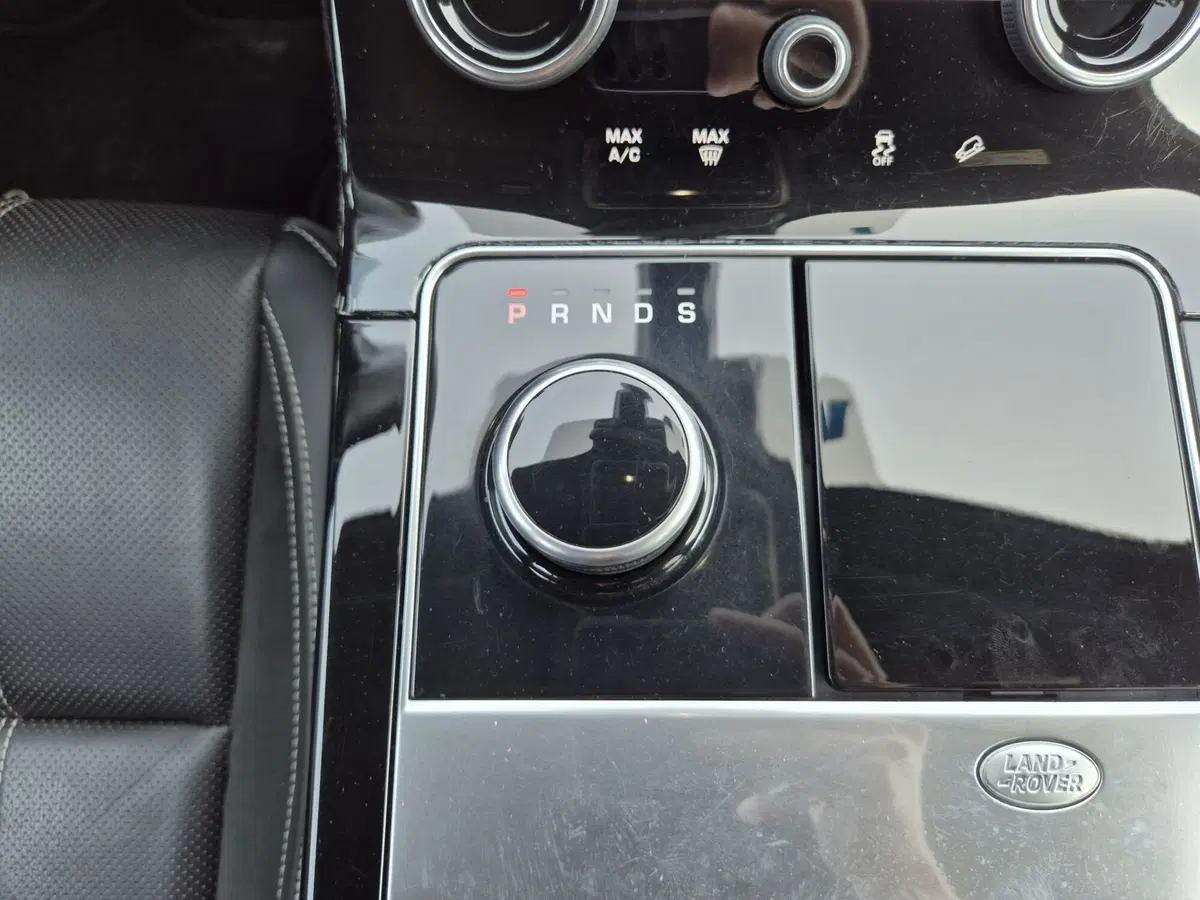 Land Rover Range Rover Velar usata  (10)