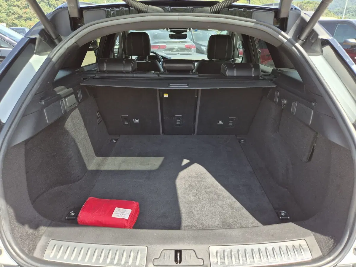 Land Rover Range Rover Velar usata  (12)