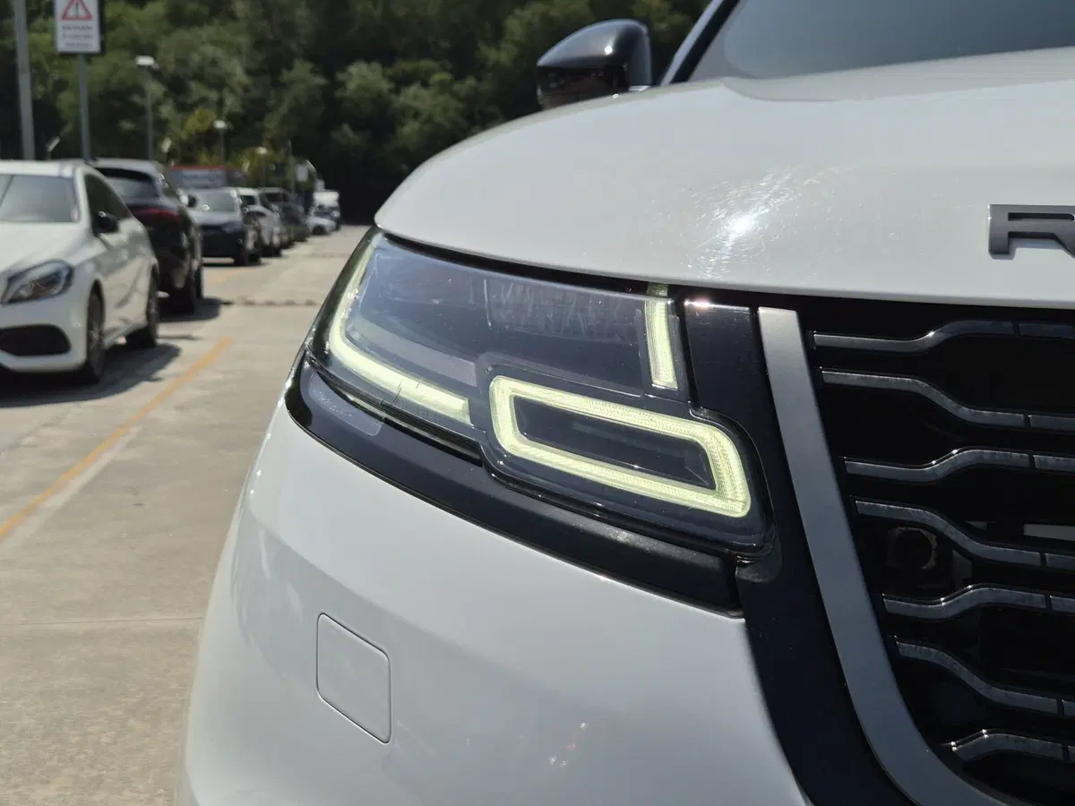 Land Rover Range Rover Velar usata  (18)