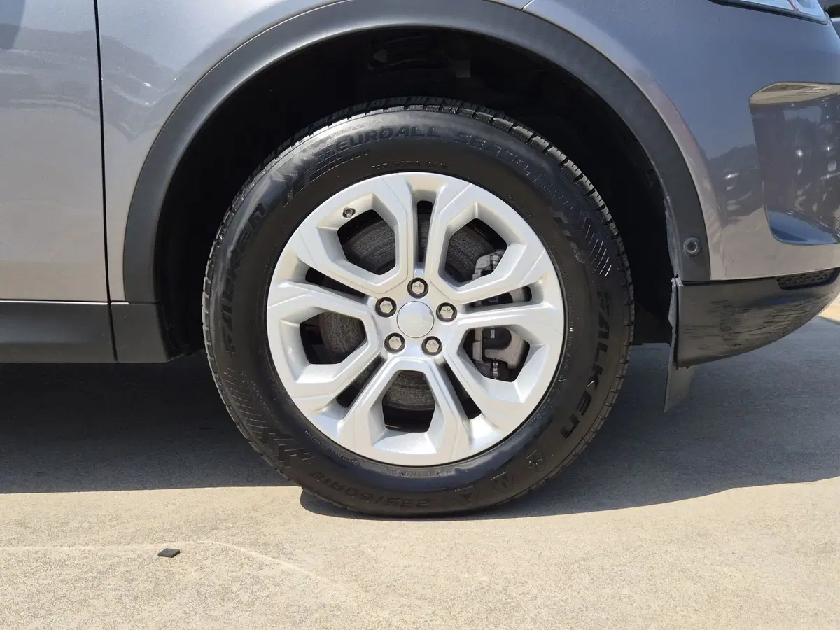 Land Rover Discovery Sport usata  (13)
