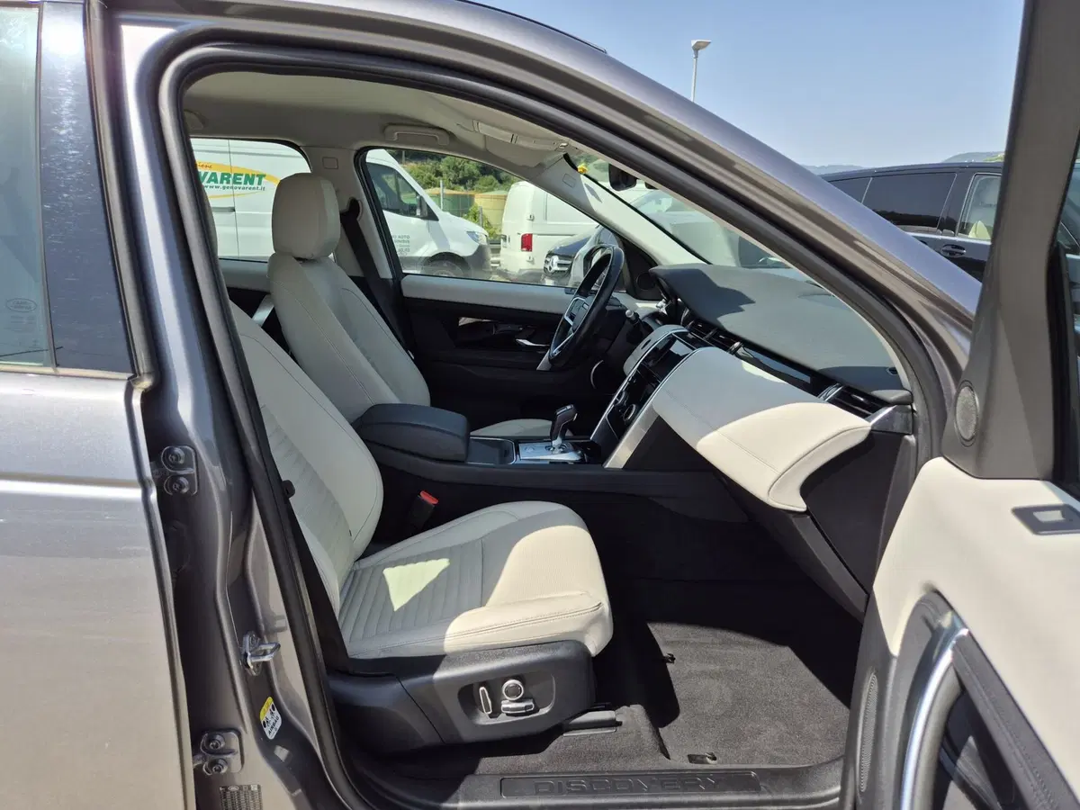 Land Rover Discovery Sport usata  (9)
