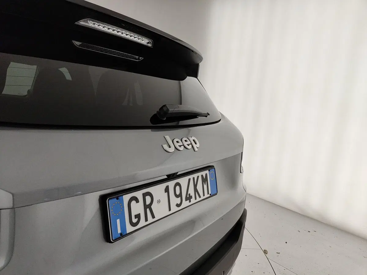 Jeep Avenger usata a Caserta (10)