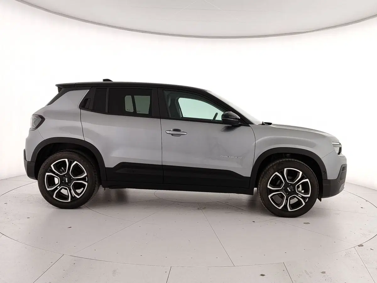 Jeep Avenger usata a Caserta (7)