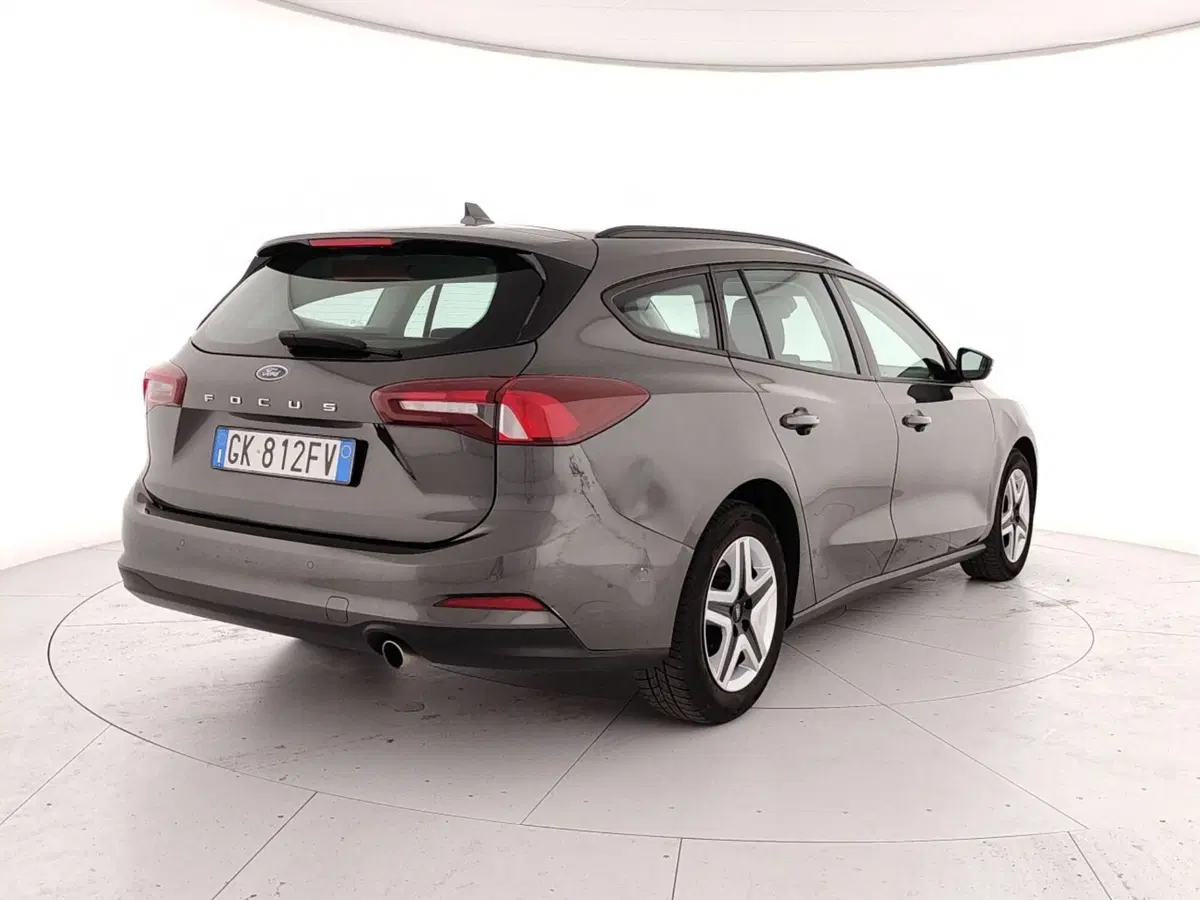 Ford Focus Station Wagon usata a Caserta (6)