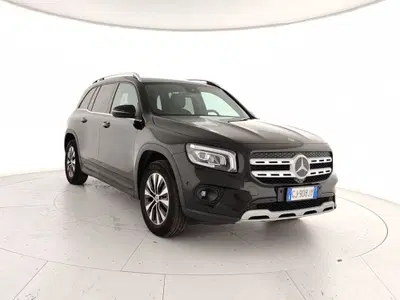 Mercedes-Benz GLB 180 d Business Extra auto 7p.ti del 2022 usata a Caserta