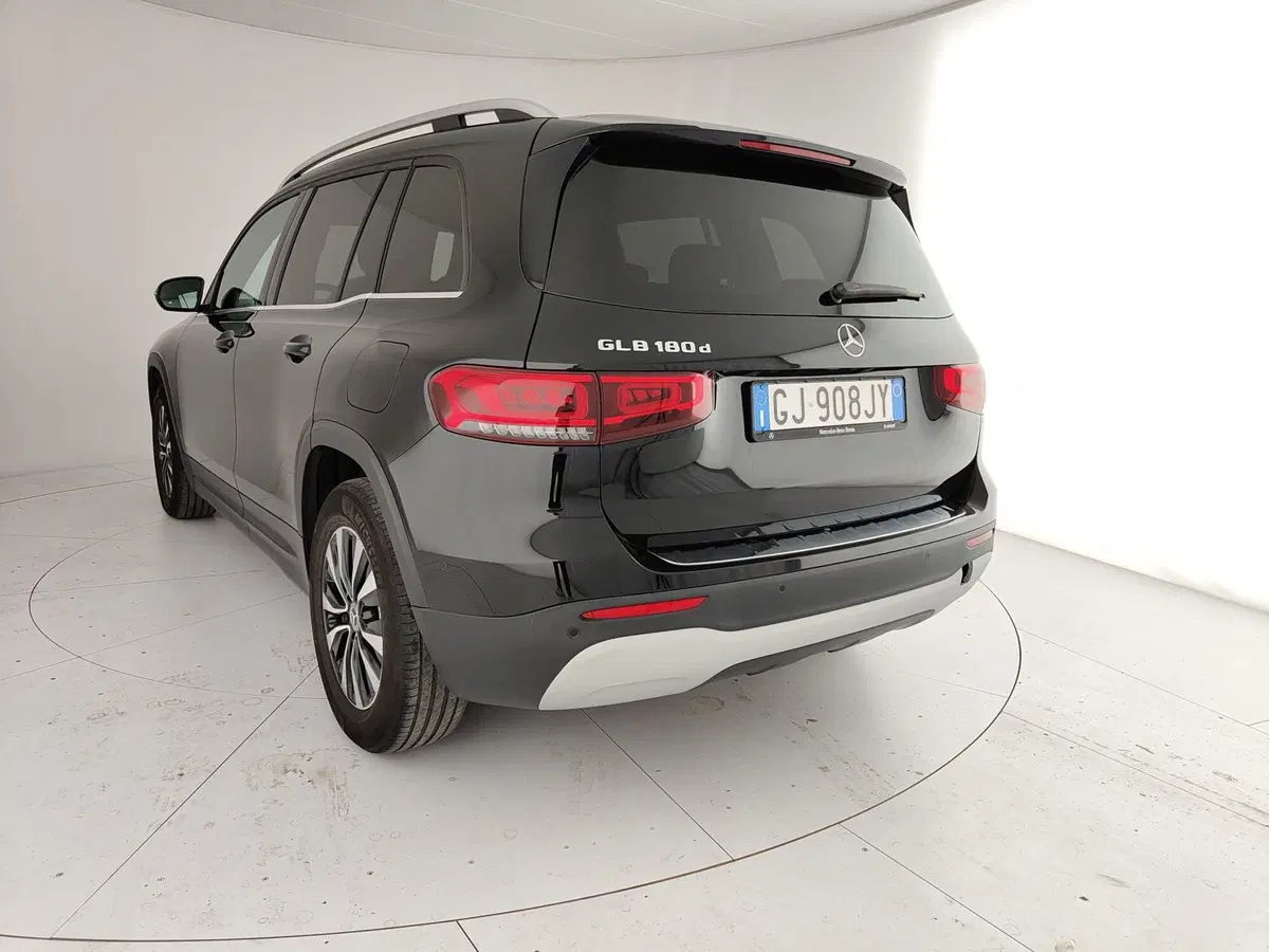 Mercedes-Benz GLB usata a Caserta (9)