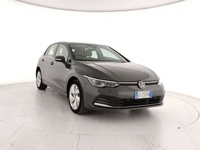 Volkswagen Golf 2.0 TDI 150 CV DSG SCR Style del 2020 usata a Caserta