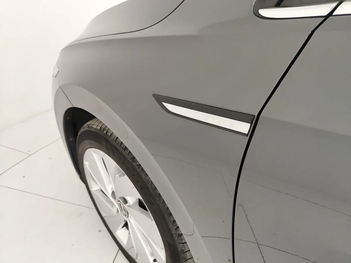 Volkswagen Golf usata a Caserta (13)