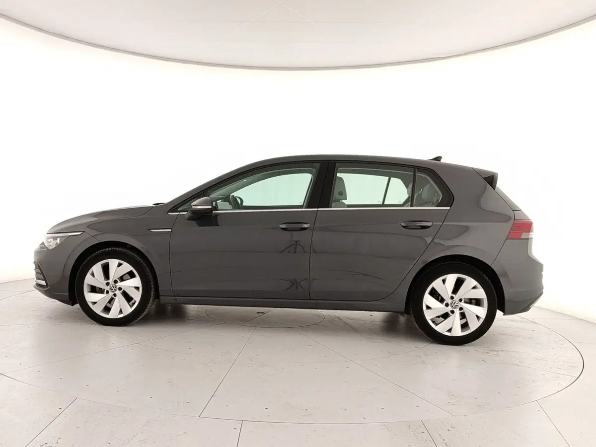 Volkswagen Golf usata a Caserta (8)