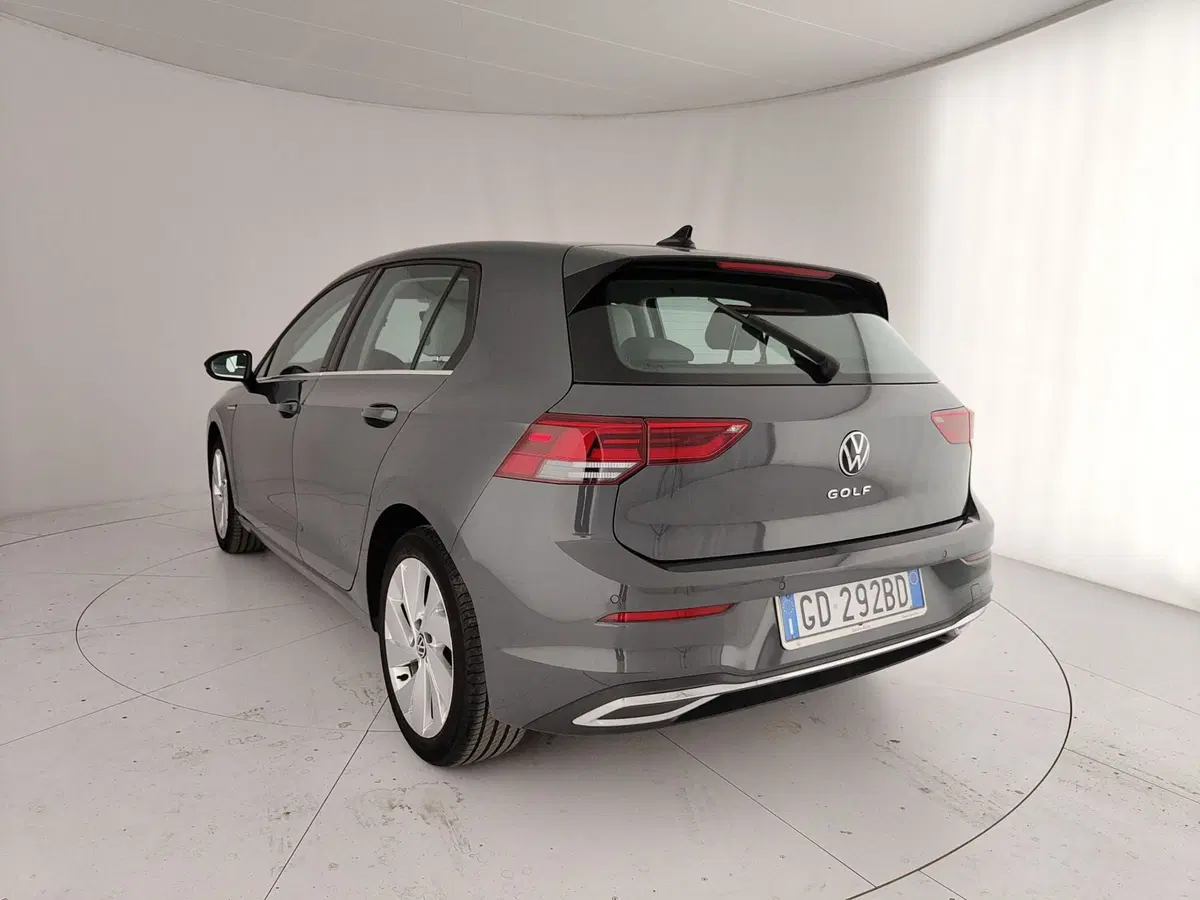 Volkswagen Golf usata a Caserta (9)