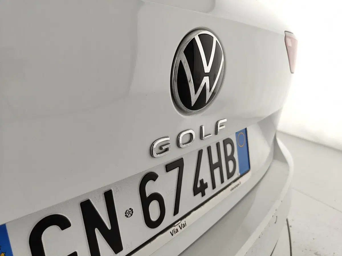Volkswagen Golf Variant usata a Caserta (10)