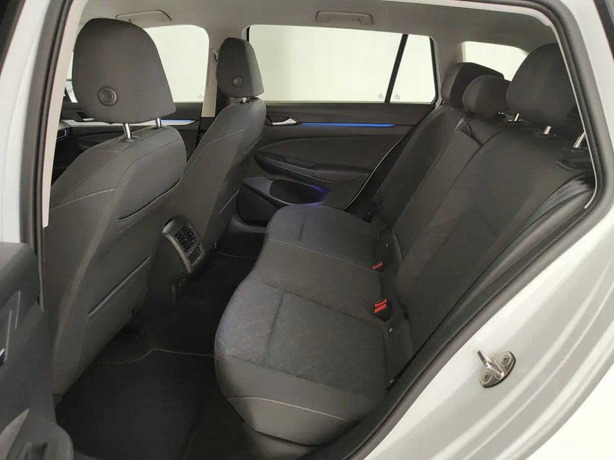 Volkswagen Golf Variant usata a Caserta (18)