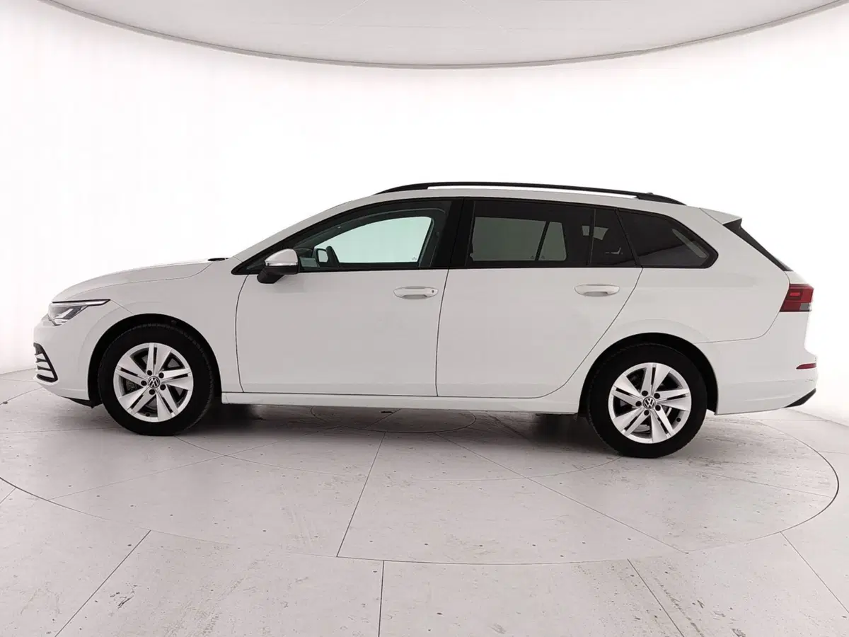 Volkswagen Golf Variant usata a Caserta (8)