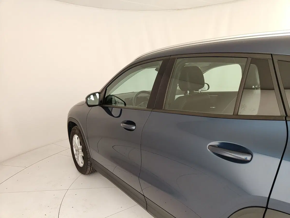 Mercedes-Benz GLA SUV usata a Caserta (12)