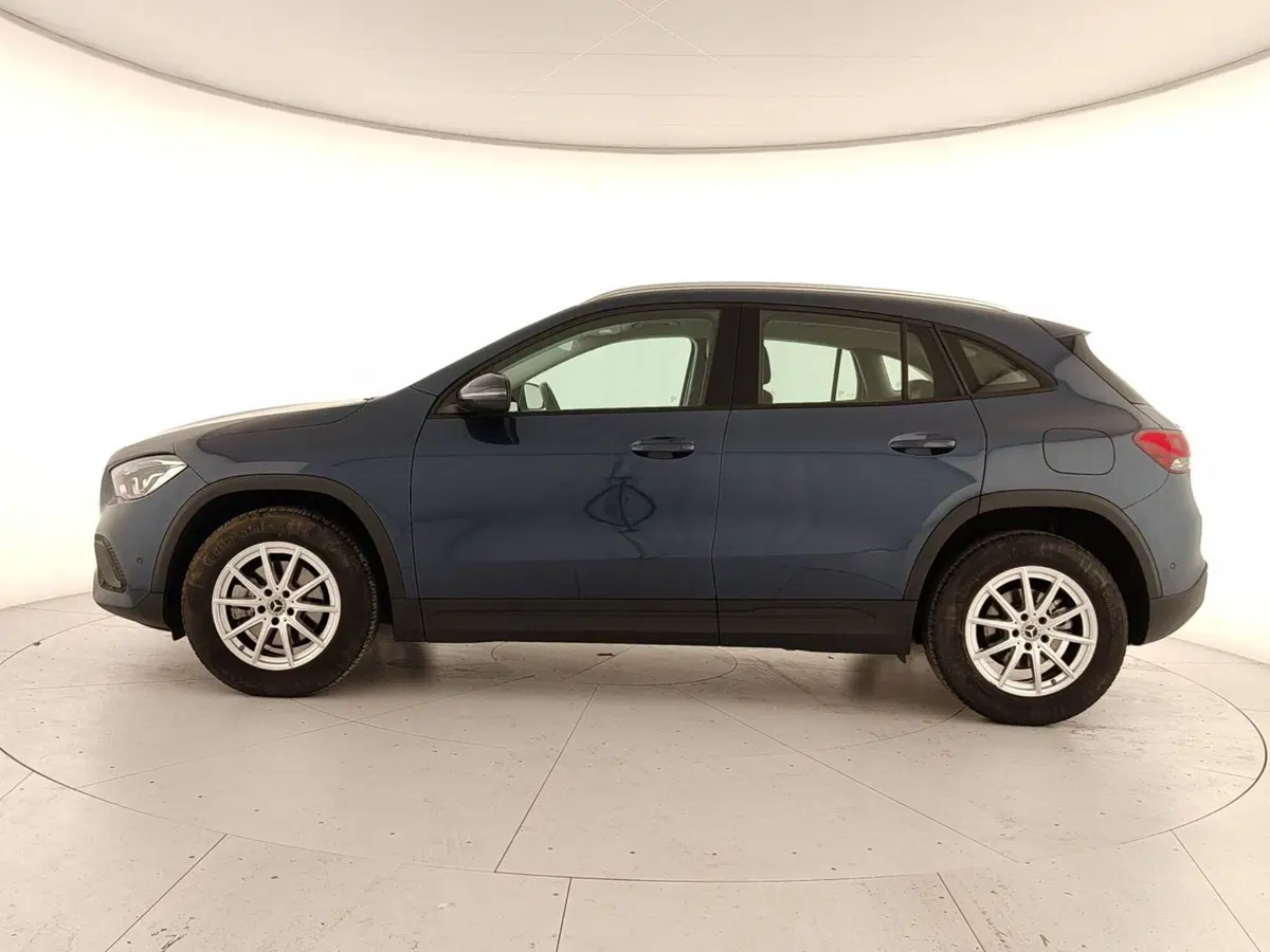 Mercedes-Benz GLA SUV usata a Caserta (8)