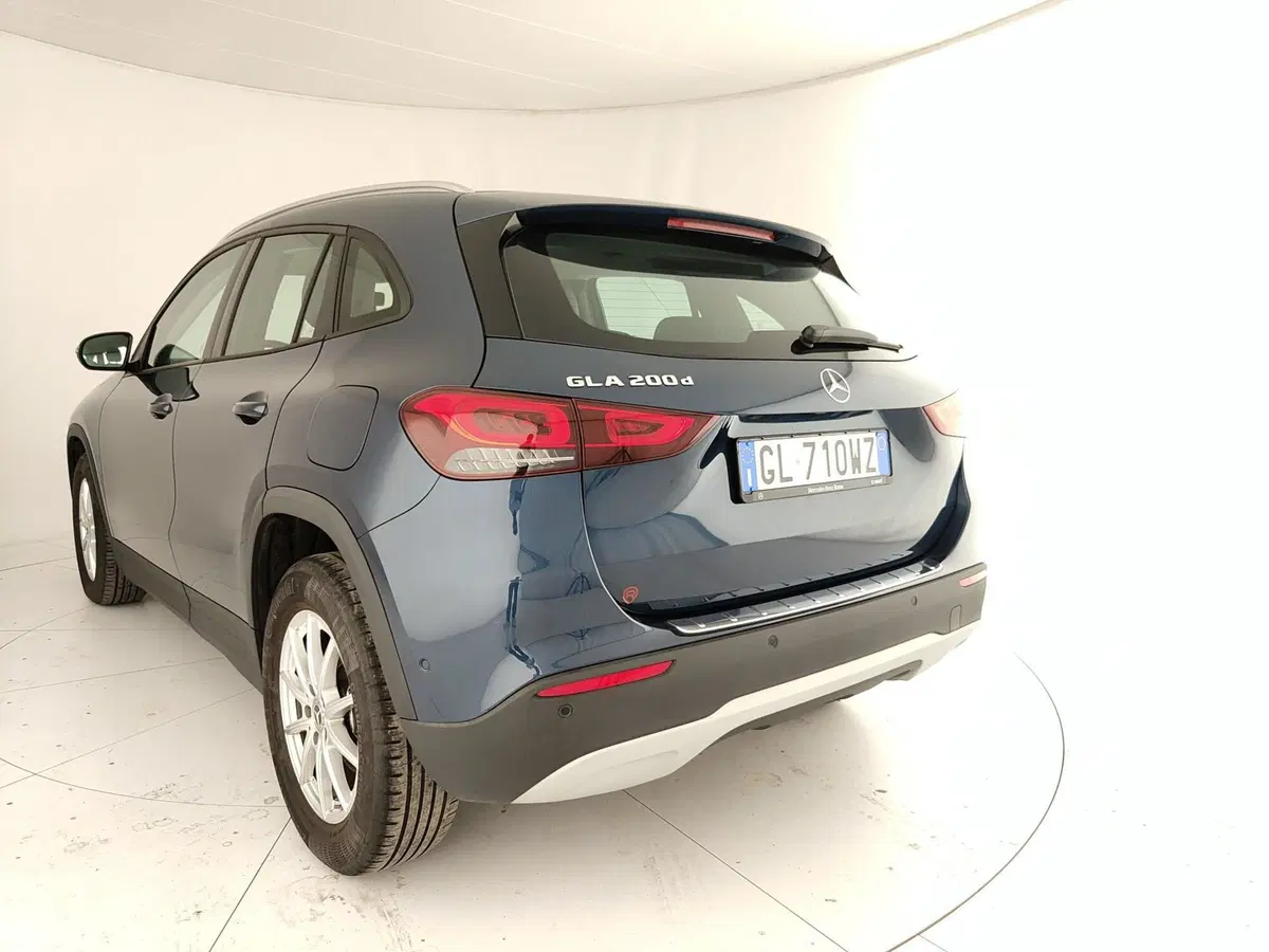 Mercedes-Benz GLA SUV usata a Caserta (9)