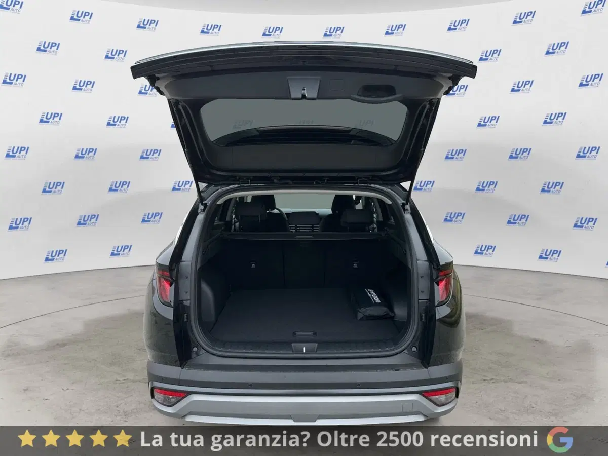 Hyundai Tucson nuova a Pistoia (9)