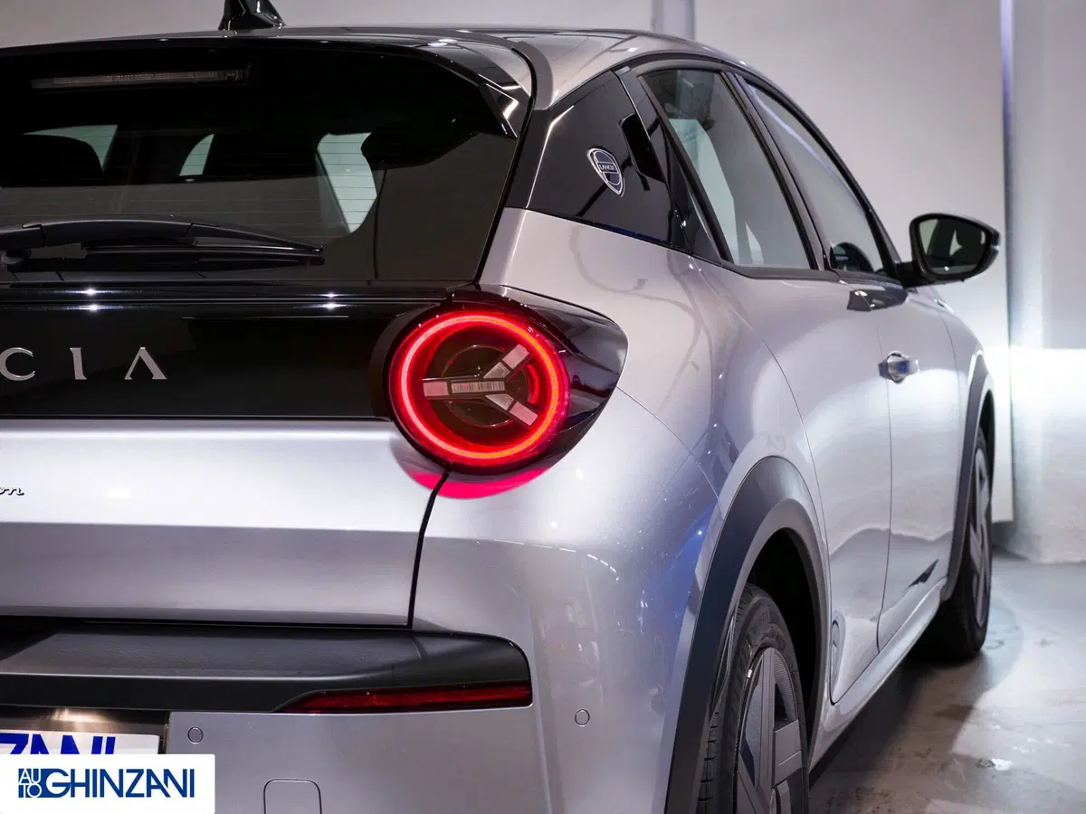 Lancia Ypsilon nuova a Bergamo (18)
