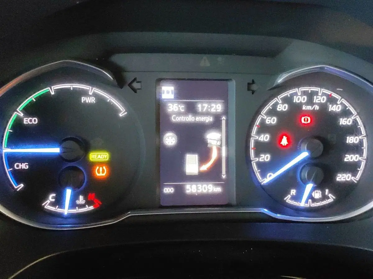 Toyota Yaris usata a Milano (10)