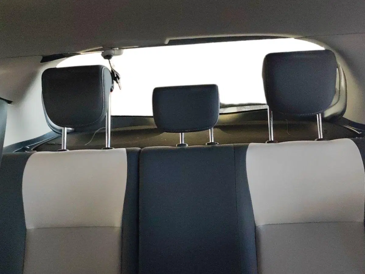 Toyota Yaris usata a Milano (12)
