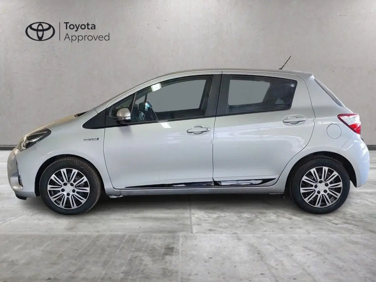 Toyota Yaris usata a Milano (4)