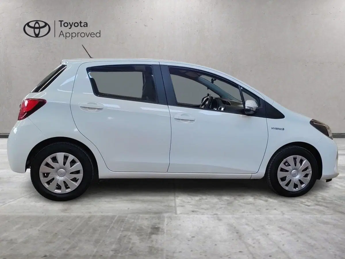 Toyota Yaris usata a Milano (5)