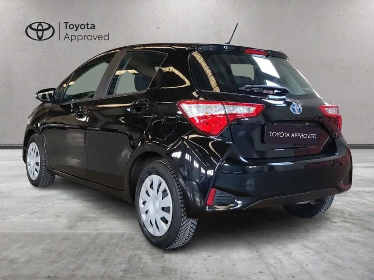 Toyota Yaris usata a Milano (6)