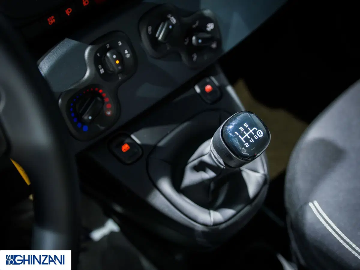 Fiat Panda Cross nuova a Bergamo (15)