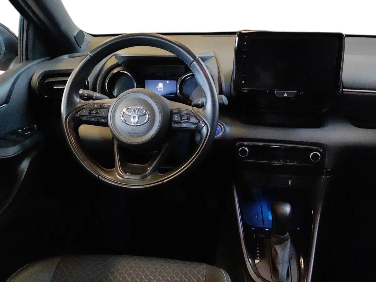 Toyota Yaris usata a Milano (9)