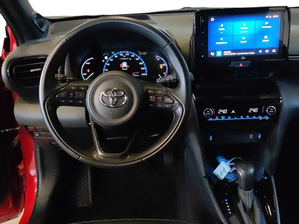 Toyota Yaris Cross usata a Milano (9)