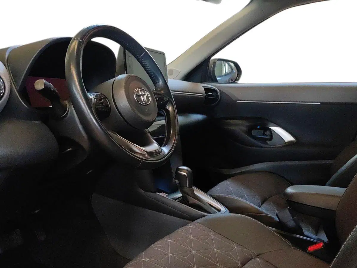 Toyota Yaris Cross usata a Milano (8)