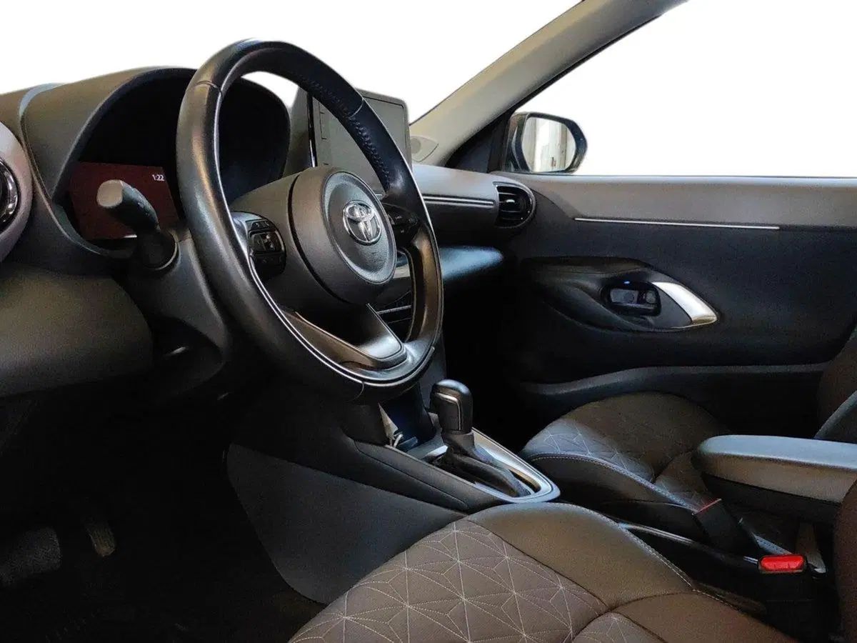 Toyota Yaris Cross usata a Milano (8)