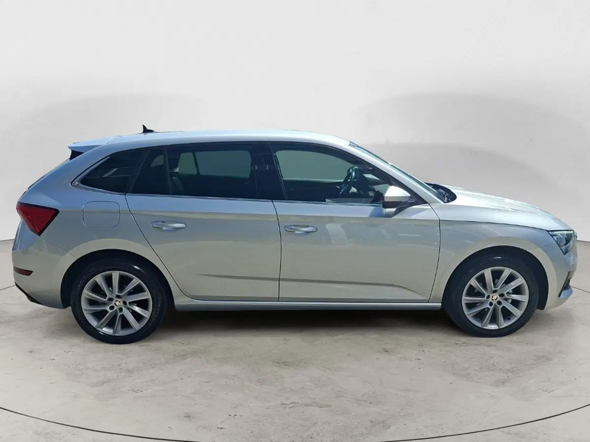 Skoda Scala usata a Ancona (6)