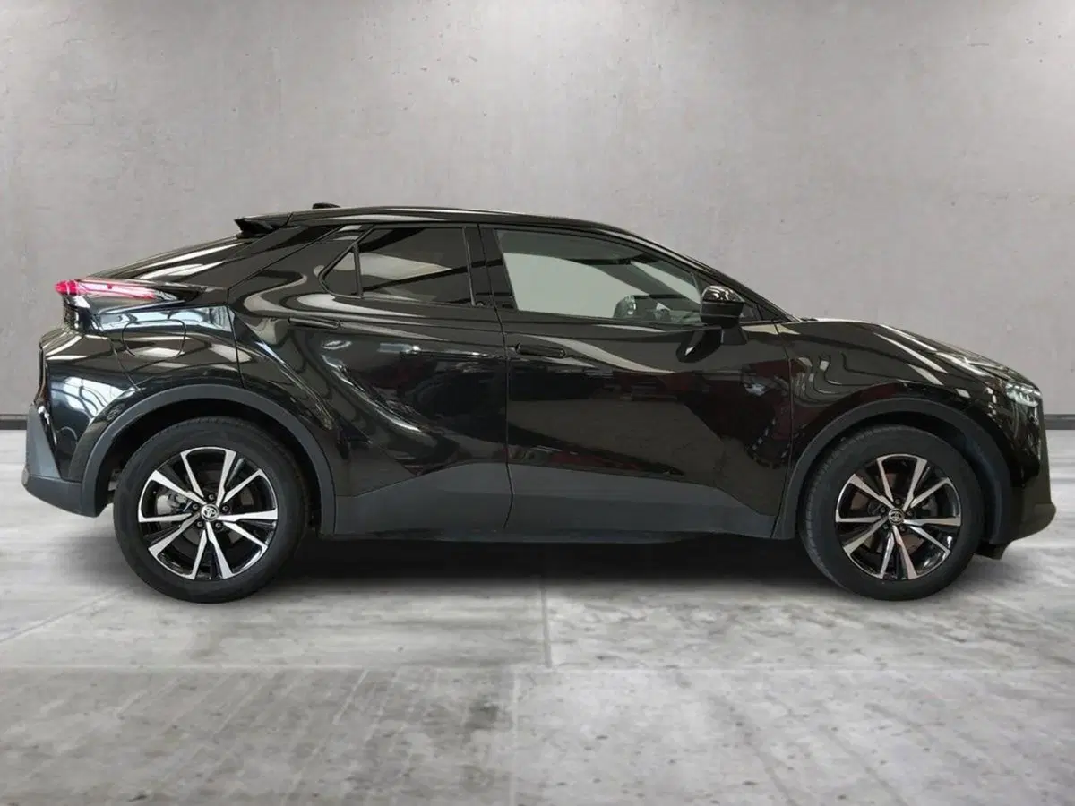 Toyota Toyota C-HR usata a Roma (3)