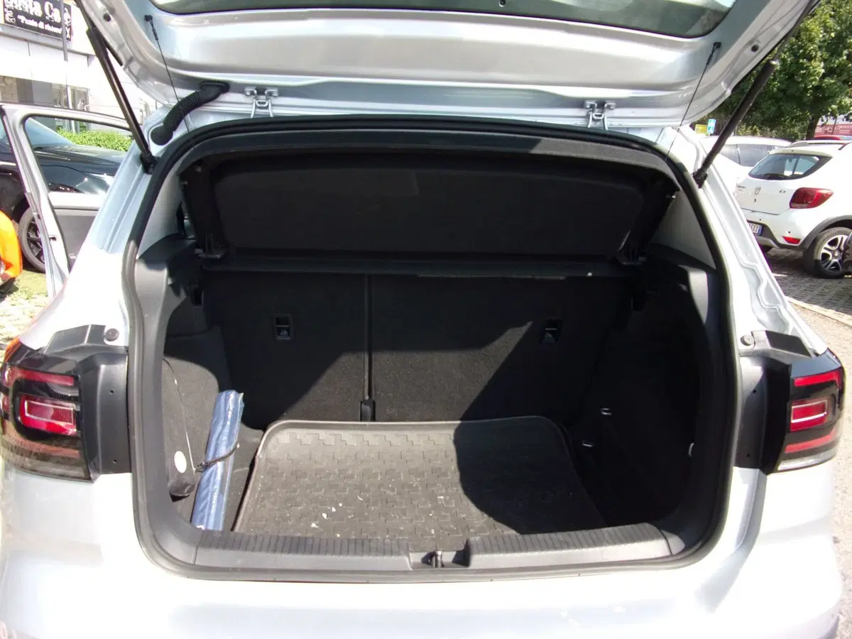 Volkswagen T-Cross usata a Reggio Emilia (11)