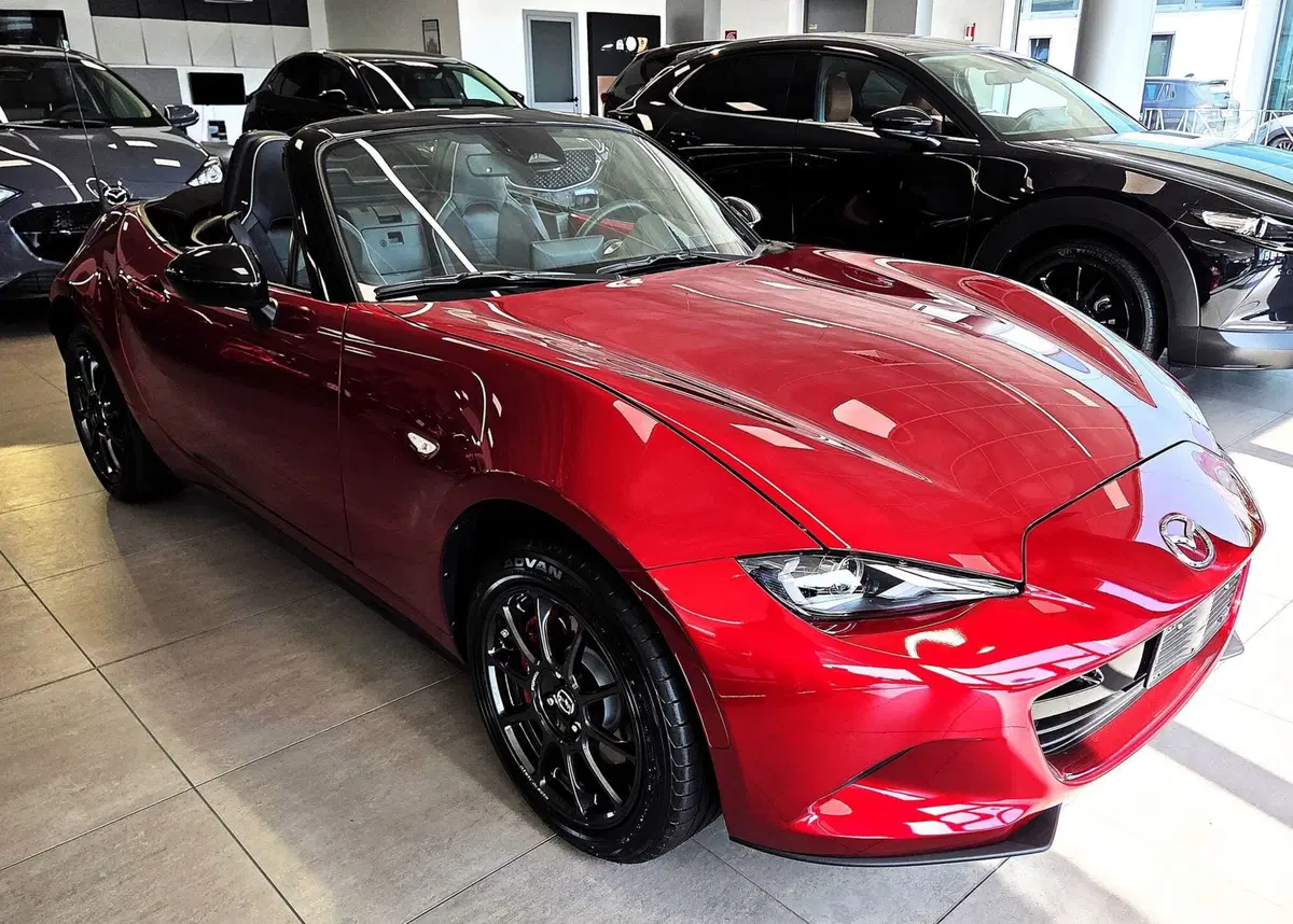 Mazda MX-5 nuova a Pavia