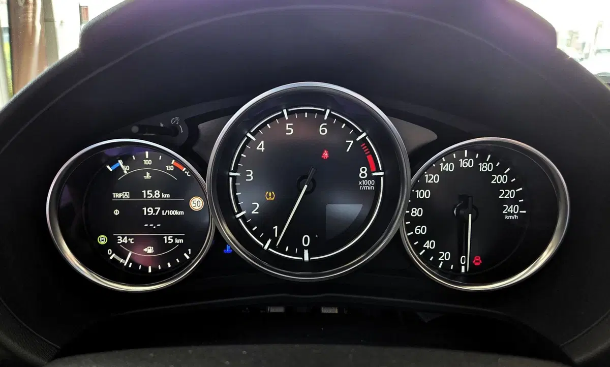 Mazda MX-5 nuova a Pavia (14)