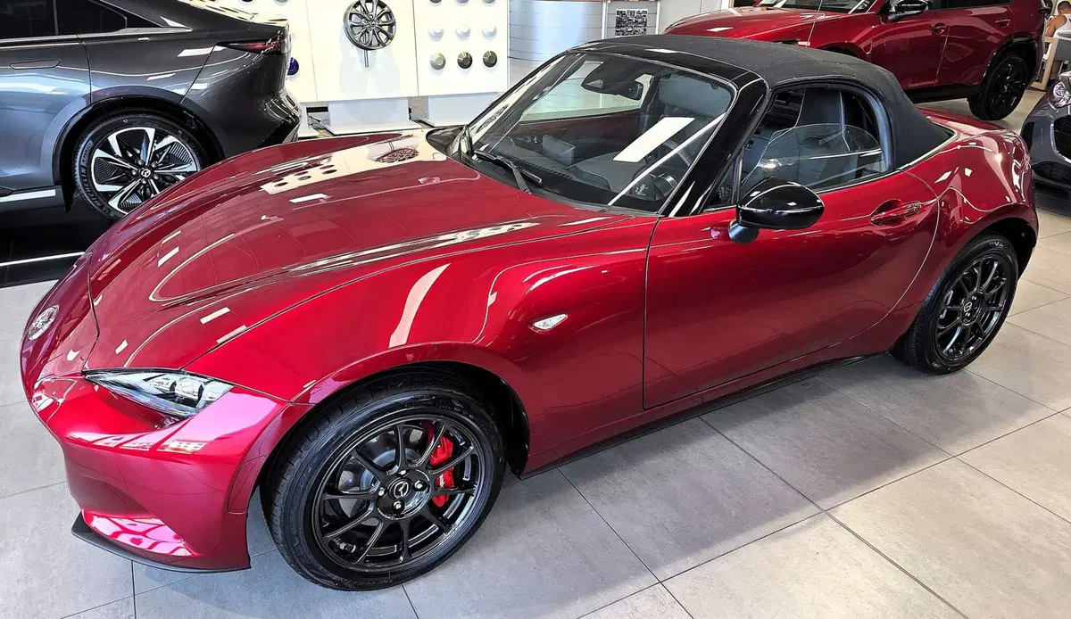 Mazda MX-5 nuova a Pavia (3)