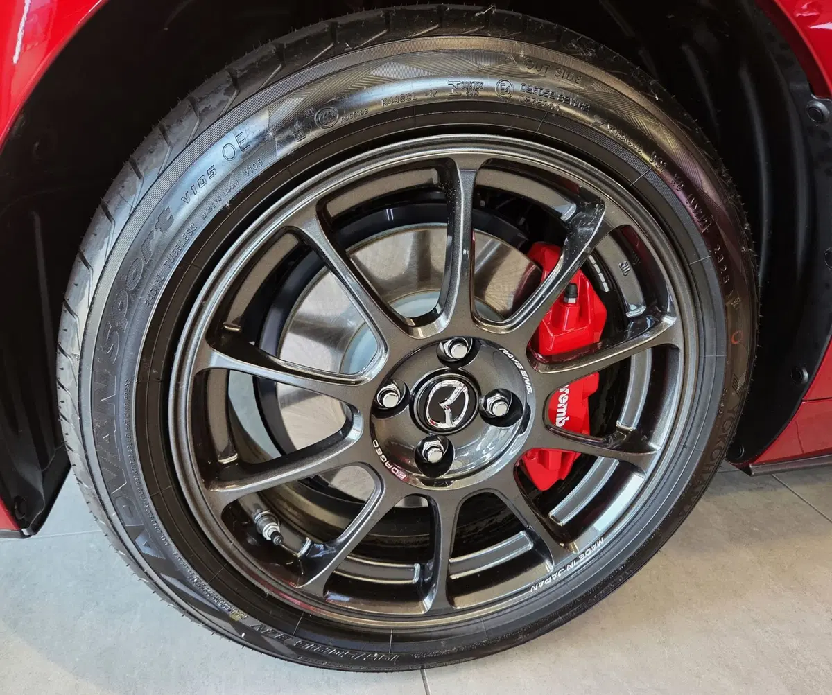 Mazda MX-5 nuova a Pavia (7)