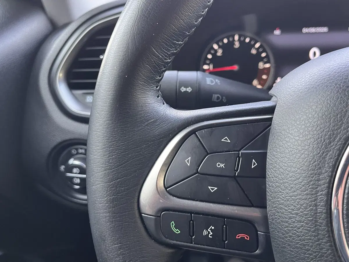 Jeep Renegade usata a Modena (17)